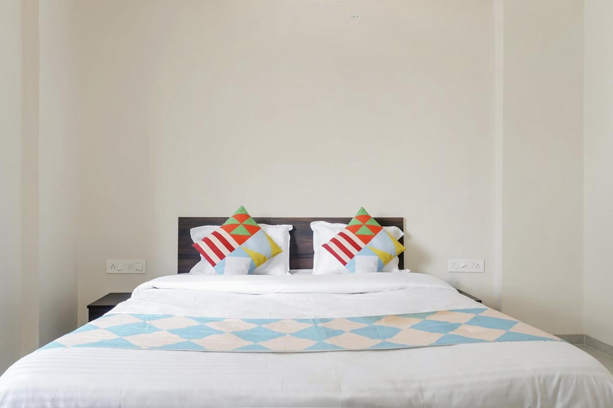 Hotel O Home Elegant Prime Ville Chinchvad Zewnętrze zdjęcie