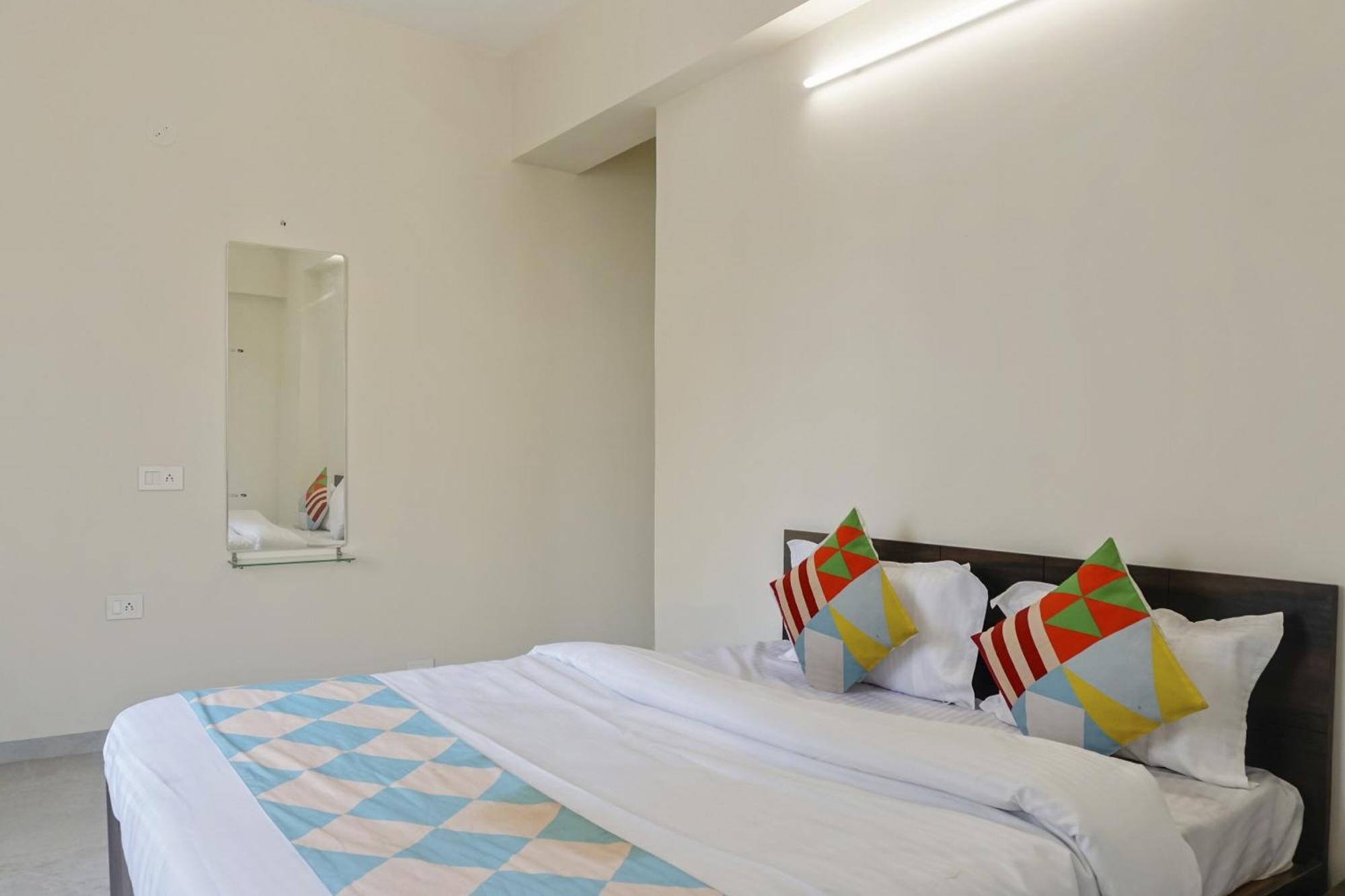 Hotel O Home Elegant Prime Ville Chinchvad Zewnętrze zdjęcie